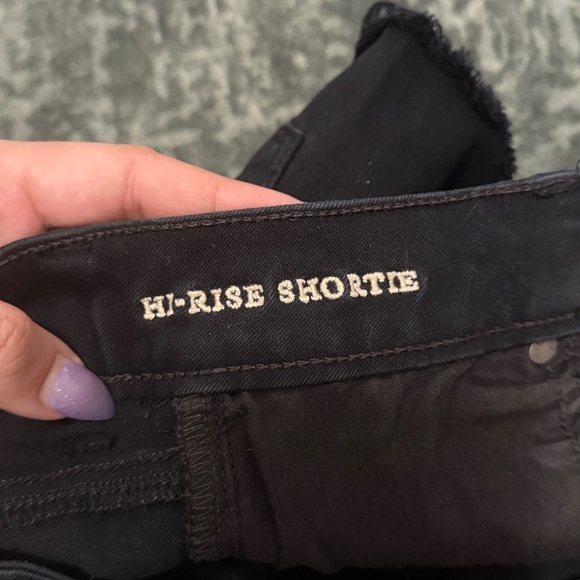 American Eagle Outfitters Black High Rise Shorties - Picture 3 of 5